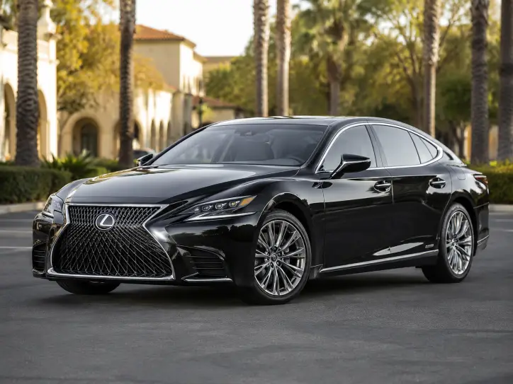 Black Lexus sedan for executive and airport transportation in Redlands California